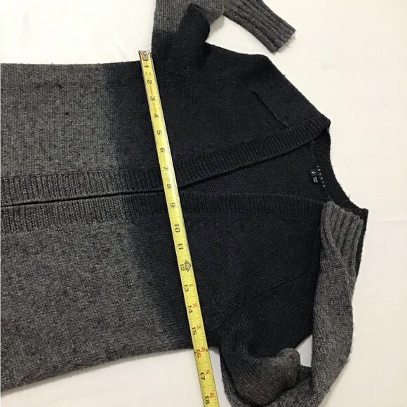 Theory Black And Gray Sweater Alpaca Wool And Silk Cardigan Style Size Small - Picture 7 of 10